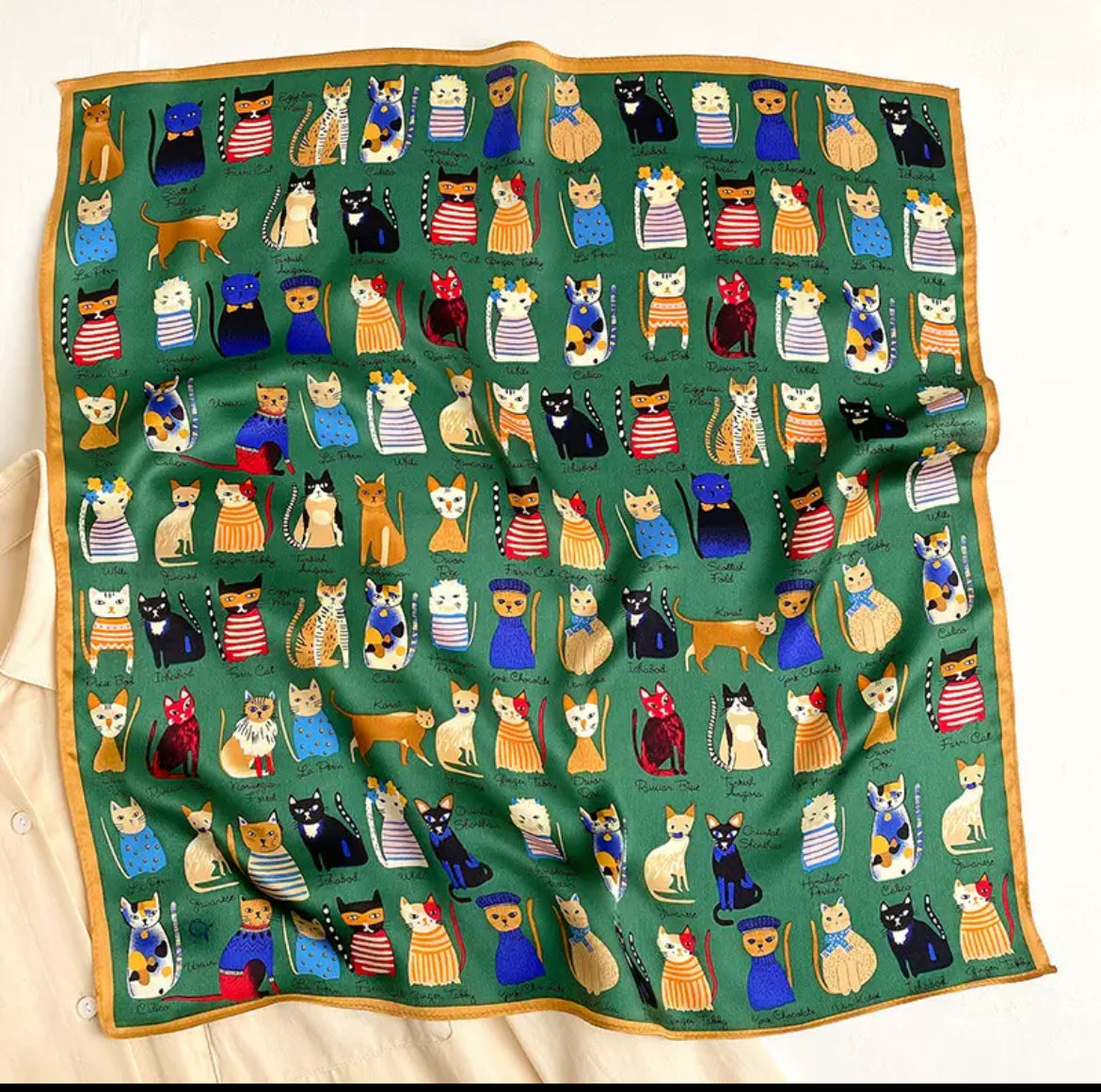 SILK100% スカーフ 53×53㎝
