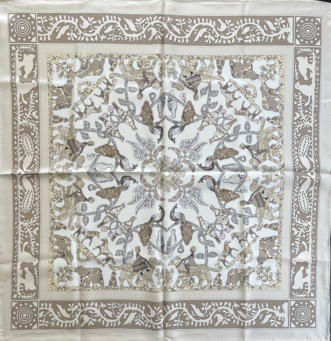 SILK100％  リバーシブルスカーフ 65×65㎝
