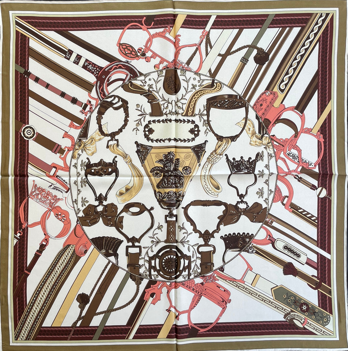 SILK100％  リバーシブルスカーフ 65×65㎝