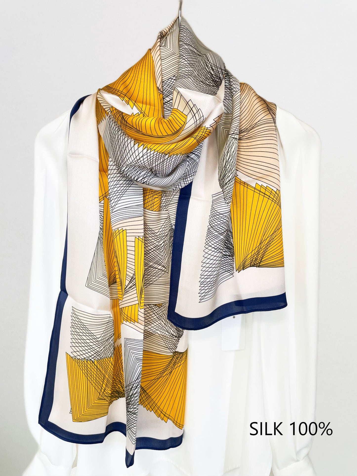 SILK100％  スカーフ 170×53㎝