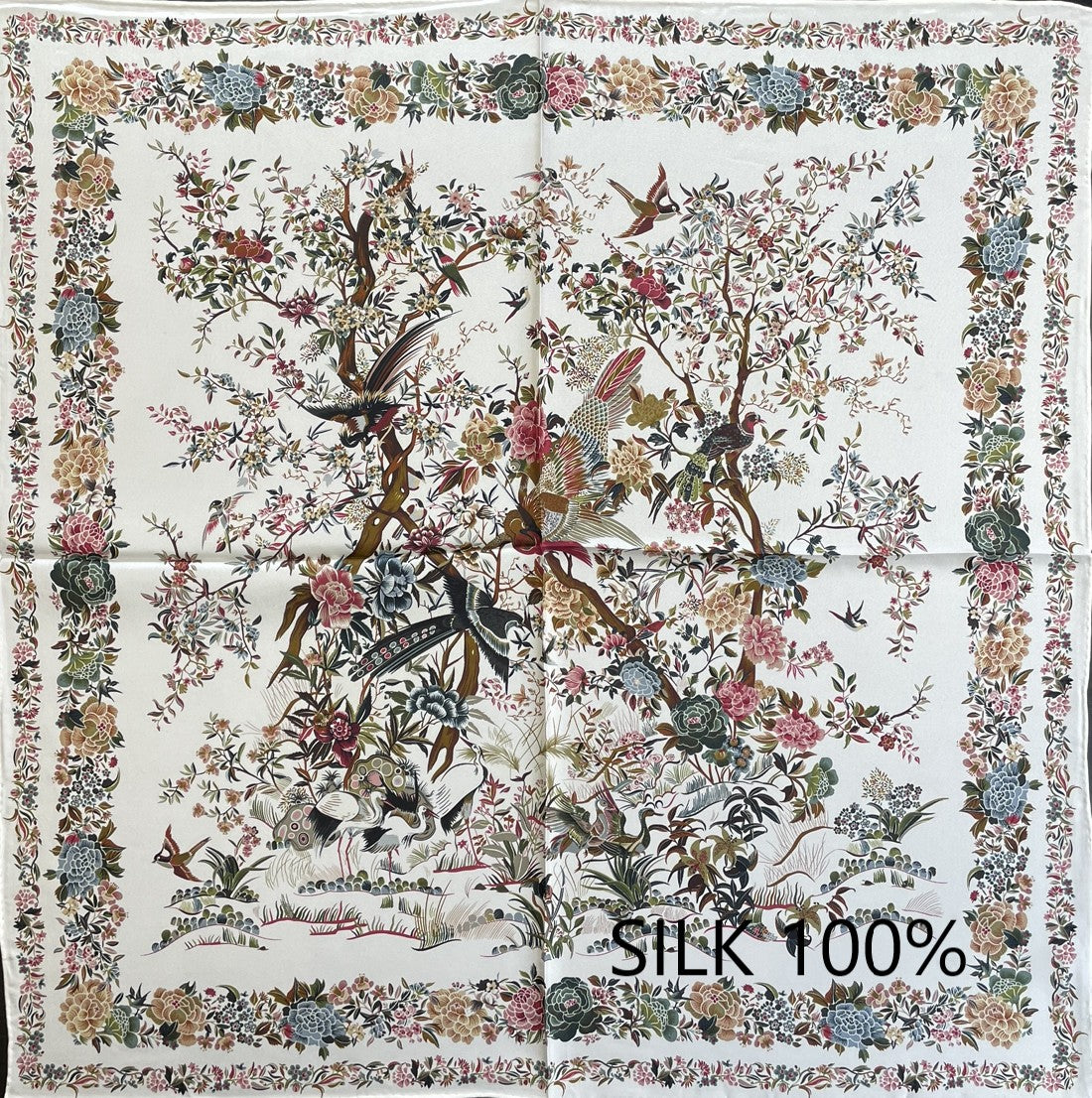 SILK100％  リバーシブルスカーフ 65×65㎝