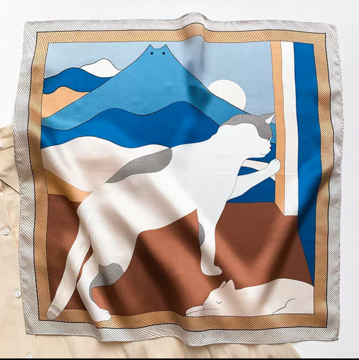 SILK100％  スカーフ 53×53㎝