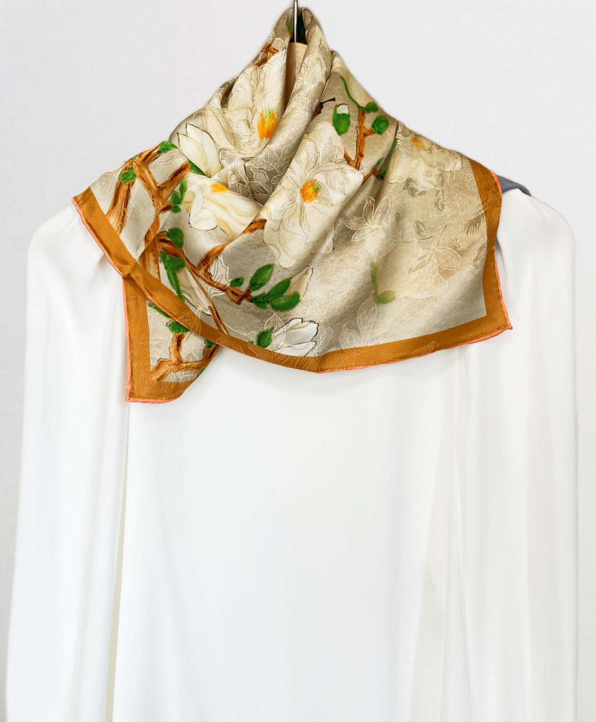 SILK100％  リバーシブルスカーフ 65×65㎝