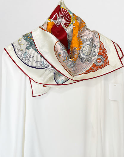 SILK100％  リバーシブルスカーフ 65×65㎝