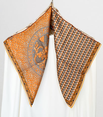 SILK100％  リバーシブルスカーフ 65×65㎝