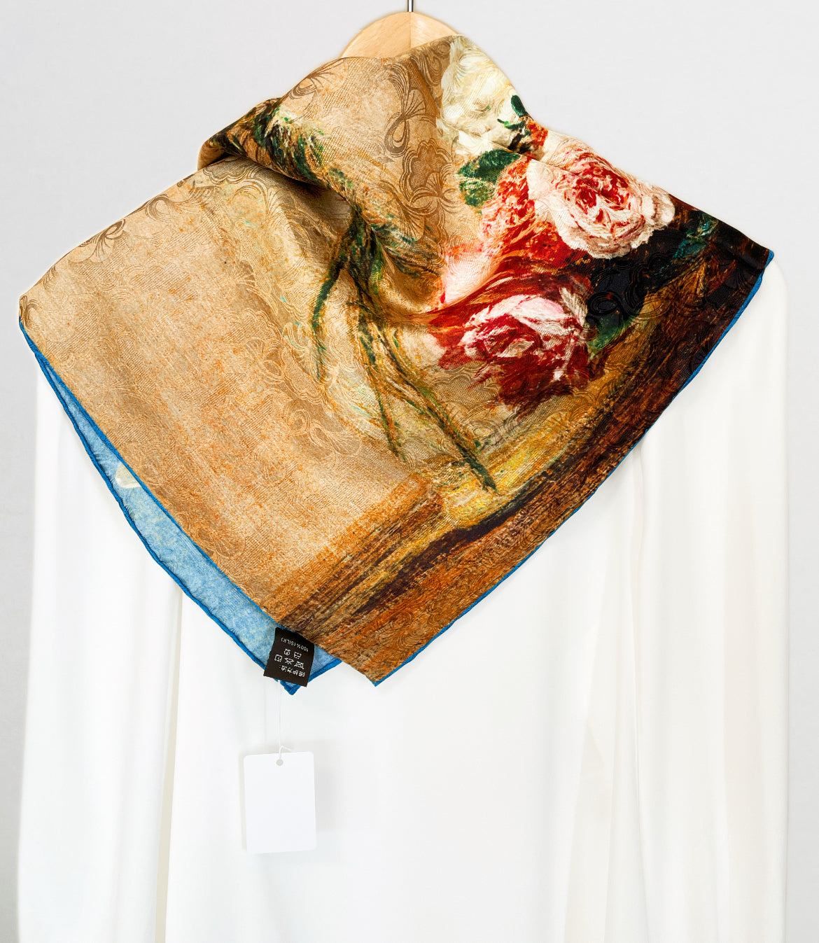 SILK100％  リバーシブルスカーフ 65×65㎝